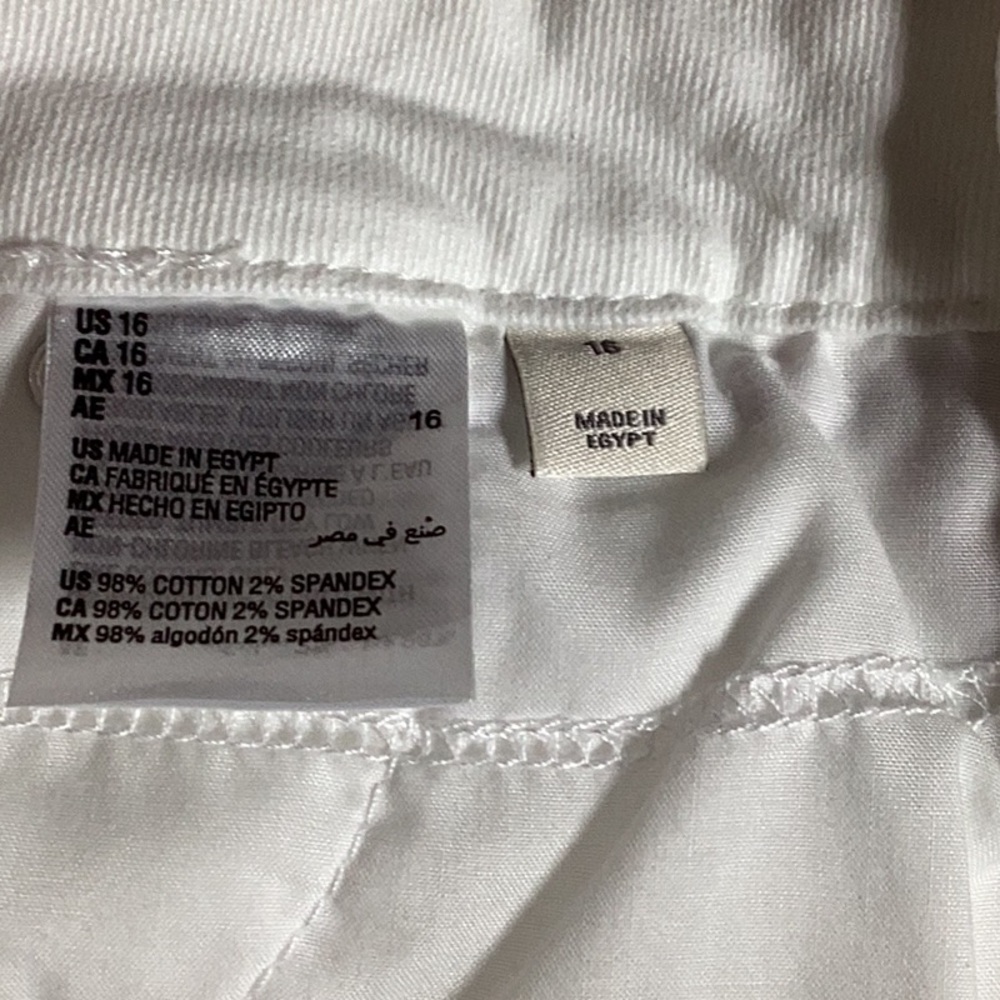 NWOT Style & Co 16 Bermuda Shorts White Cotton Denim Curvy Tummy Control - Picture 4 of 5